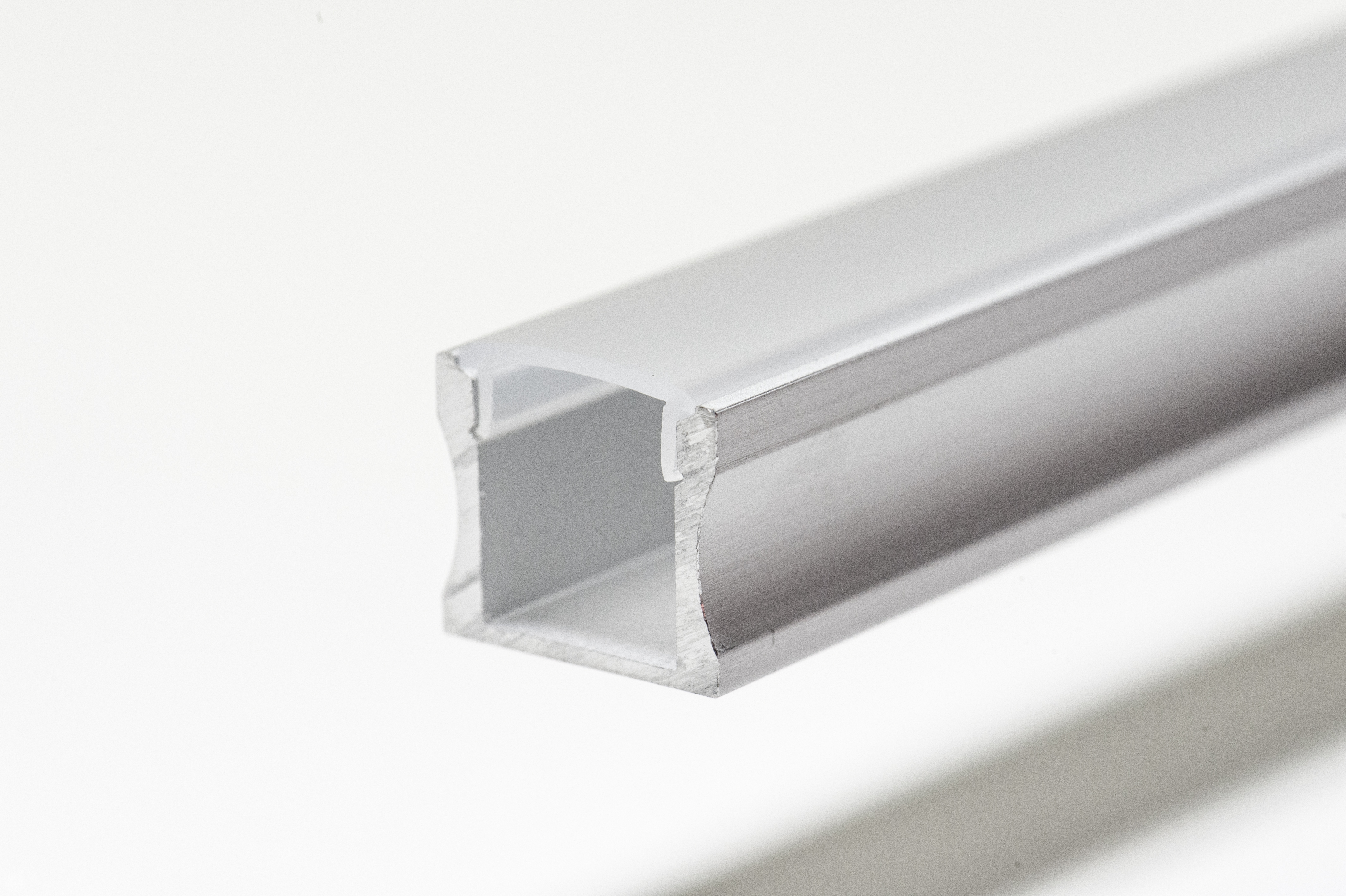 Profilé aluminium bandes LEDs - 16mm de large/2m long - DRIM FRANCE